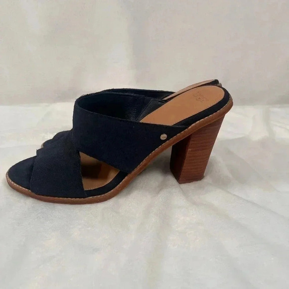 UGG Australia Celia Suede Peep Criss Cross Peep Toe Sandal Size 10 (US) - Picture 4 of 8